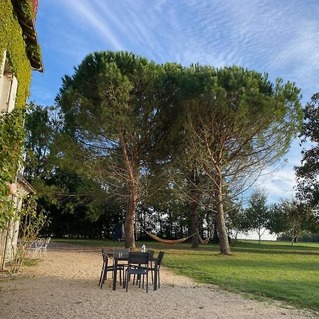 Bed and Breakfast Domaine De Treuillaud Villers-les-Ormes Екстер'єр фото