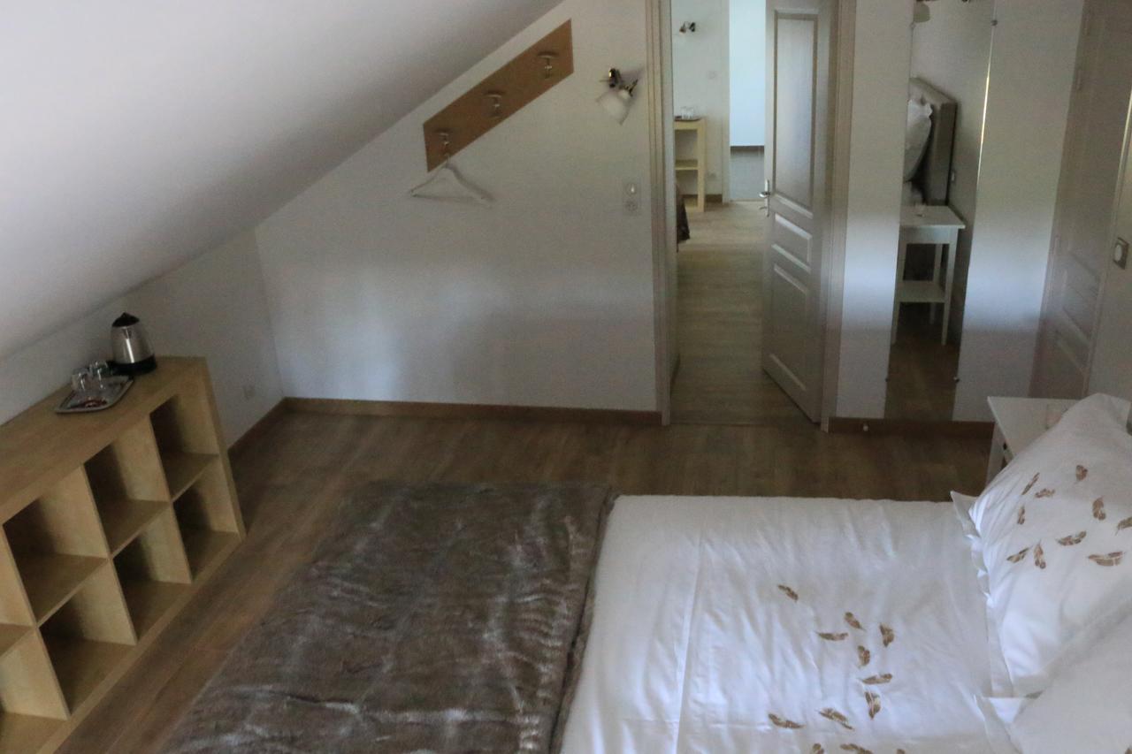 Bed and Breakfast Domaine De Treuillaud Villers-les-Ormes Екстер'єр фото